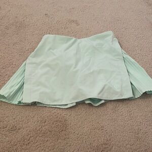 Lululemon size 4 mint moment Peek Pleat High-Rise tennis skirt.